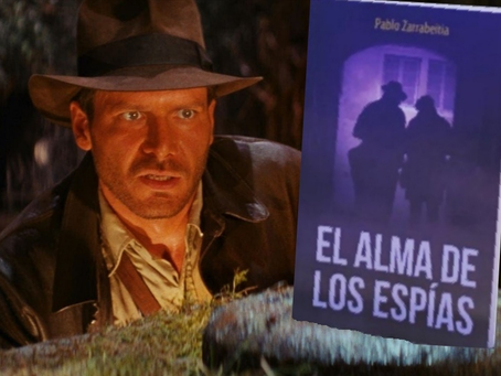 Portada de la novela "el alma de los espías" con Indiana Jones